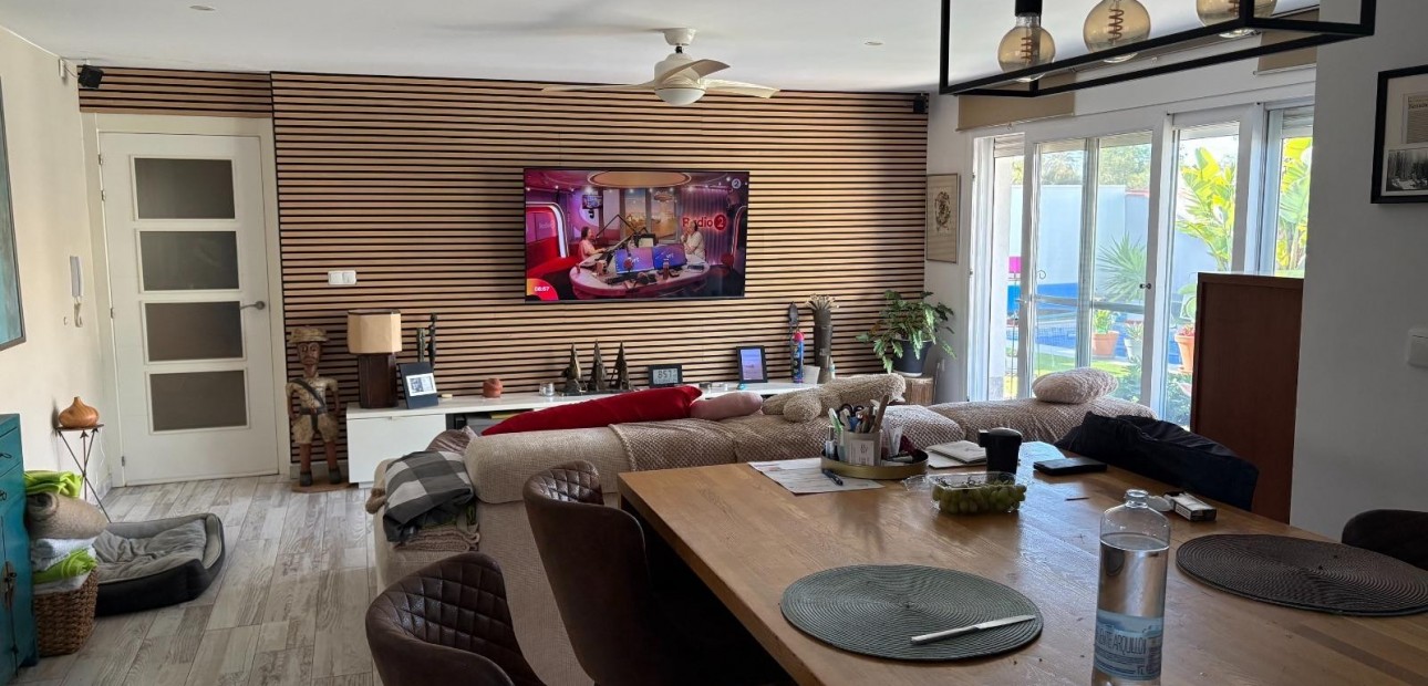 Sale - Detached Villa -
Torrevieja - Torretas