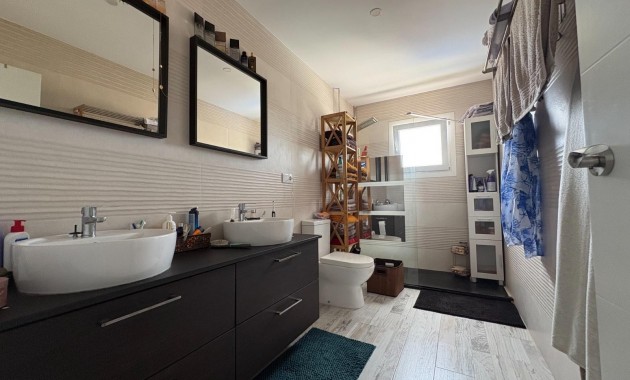 Sale - Detached Villa -
Torrevieja - Torretas
