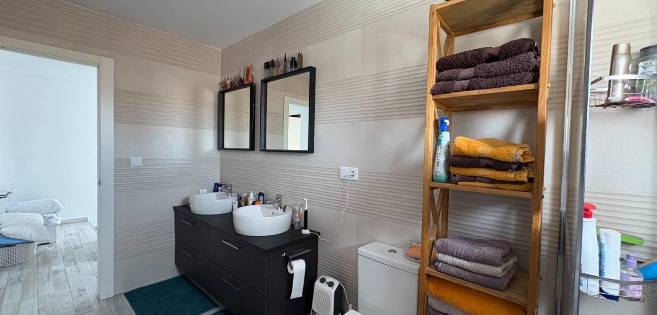 Sale - Detached Villa -
Torrevieja - Torretas