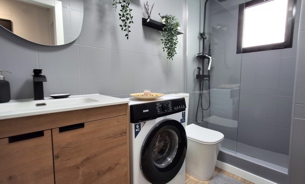 Sale - Apartment / flat -
Torrevieja - Torrevieja - Centre