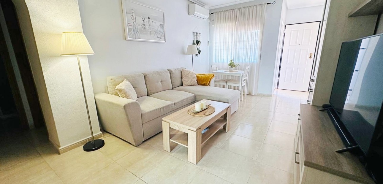 Sale - Apartment / flat -
Orihuela Costa - Los Altos