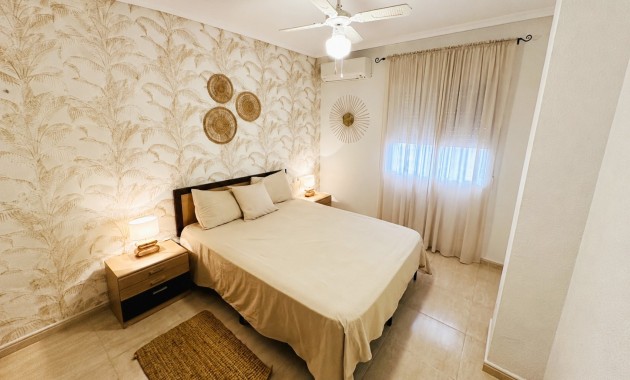 Sale - Apartment / flat -
Orihuela Costa - Los Altos