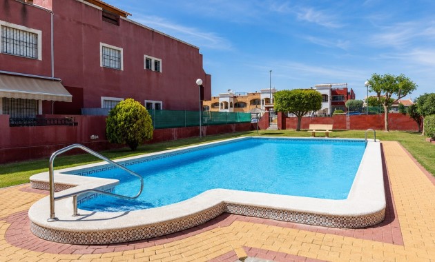 Sale - Apartment / flat -
Orihuela Costa - Los Altos