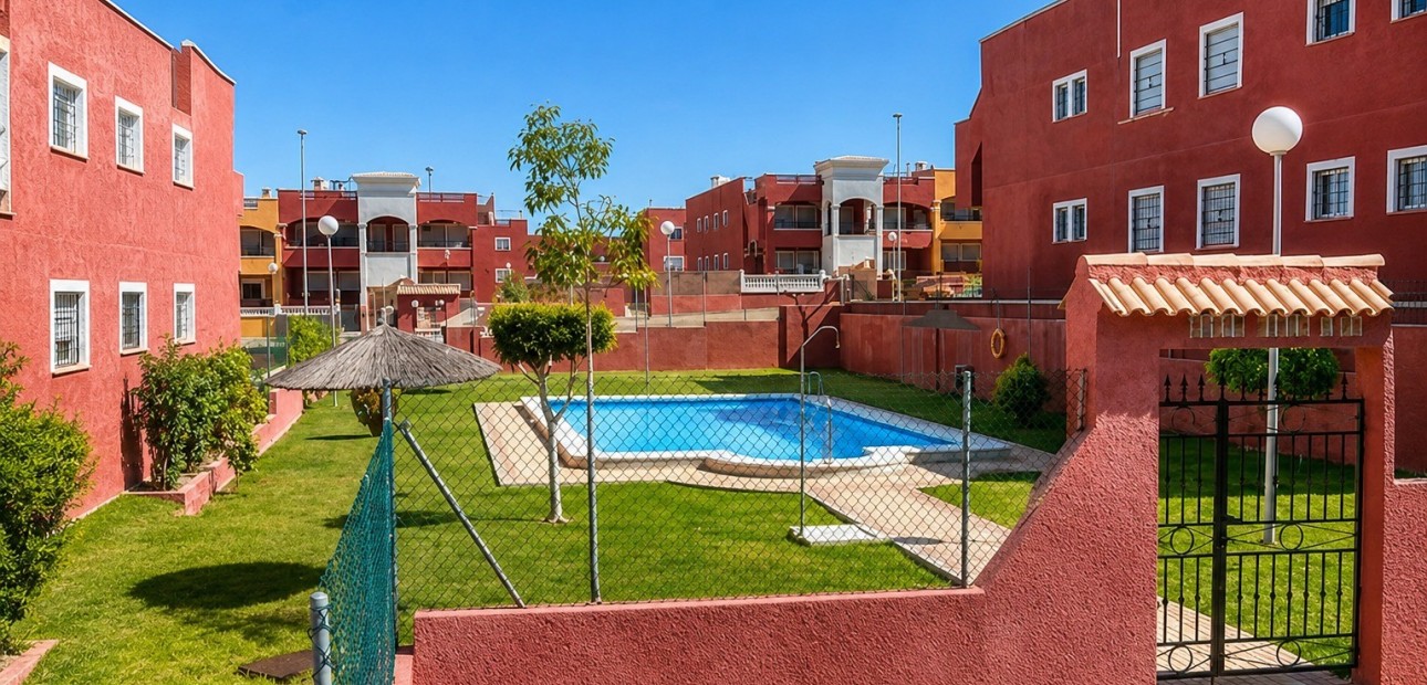 Sale - Apartment / flat -
Orihuela Costa - Los Altos