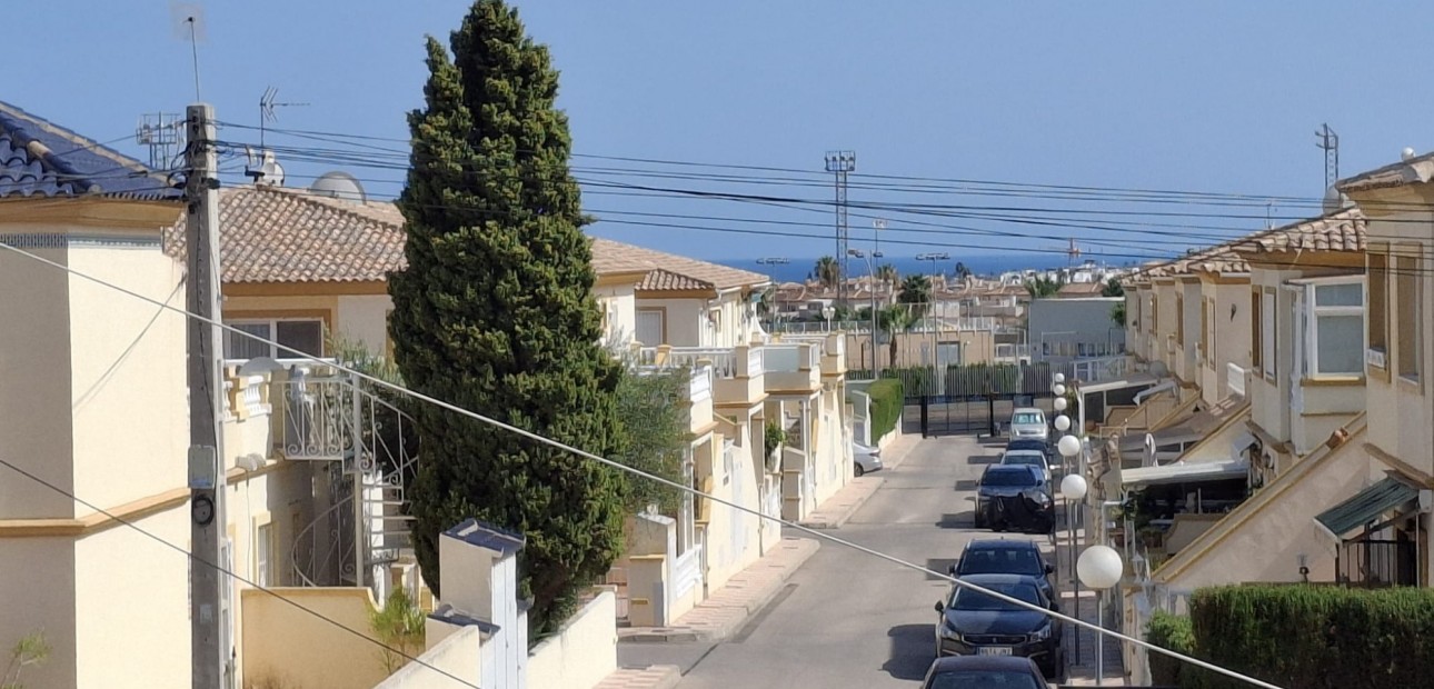 Sale - Townhouse -
Orihuela Costa - Playa Flamenca