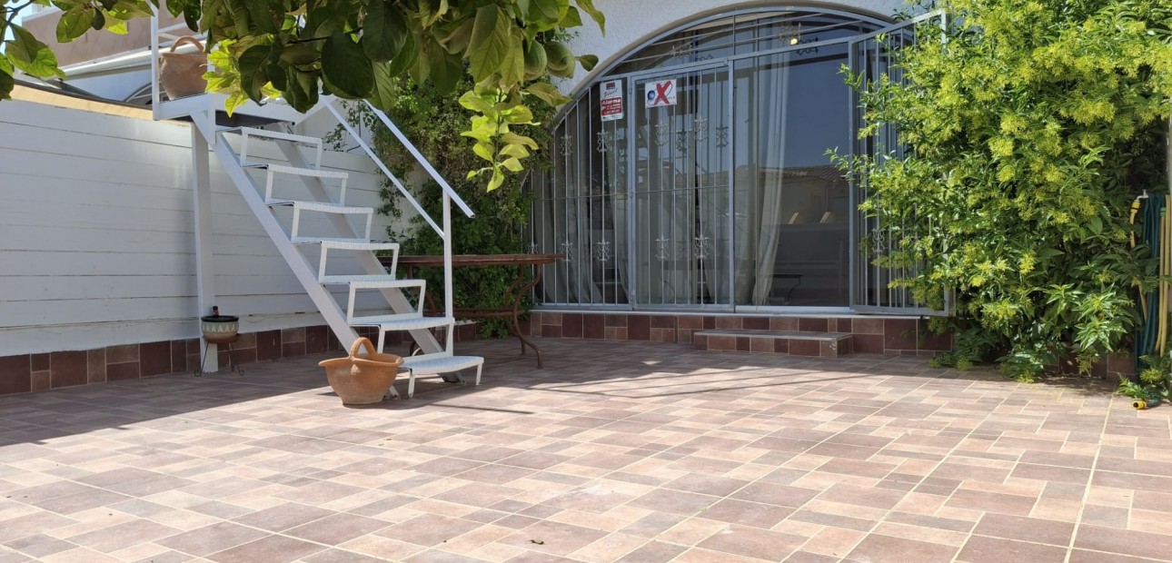 Sale - Townhouse -
Orihuela Costa - Playa Flamenca