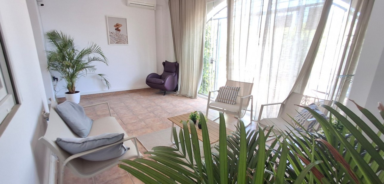 Sale - Townhouse -
Orihuela Costa - Playa Flamenca