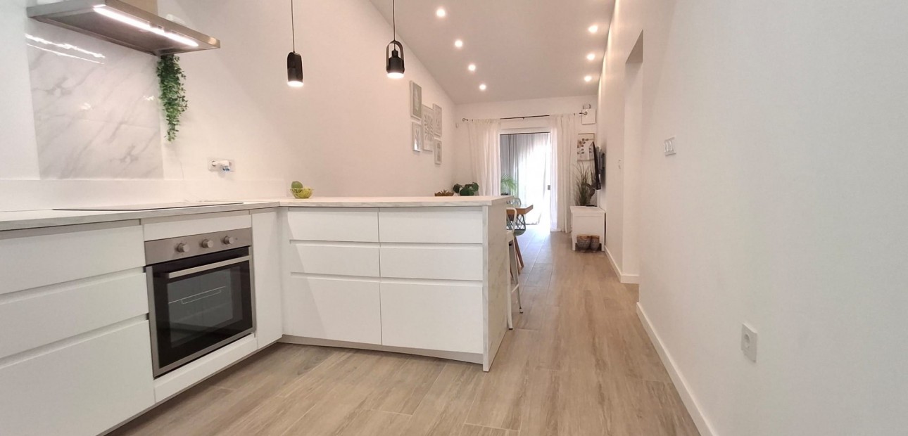 Sale - Townhouse -
Orihuela Costa - Playa Flamenca