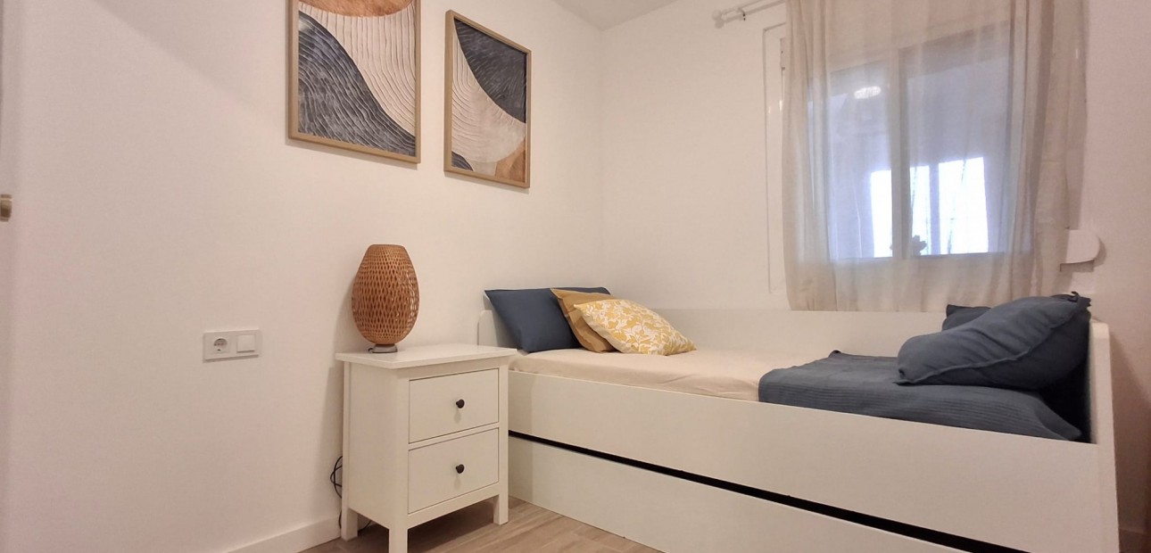 Sale - Townhouse -
Orihuela Costa - Playa Flamenca