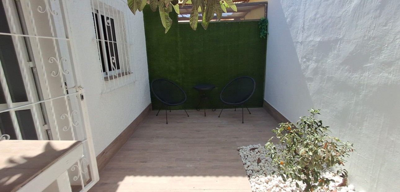 Sale - Townhouse -
Orihuela Costa - Playa Flamenca