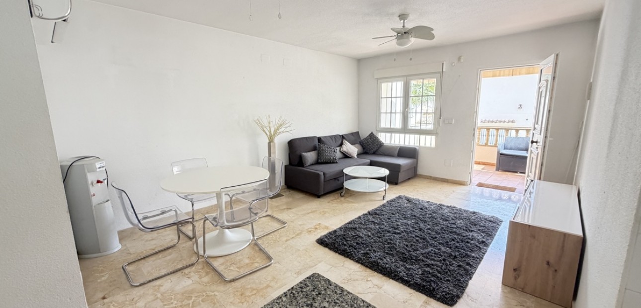 Sale - Apartment / flat -
Orihuela Costa - Las Ramblas