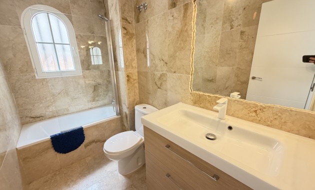 Sale - Apartment / flat -
Orihuela Costa - Las Ramblas