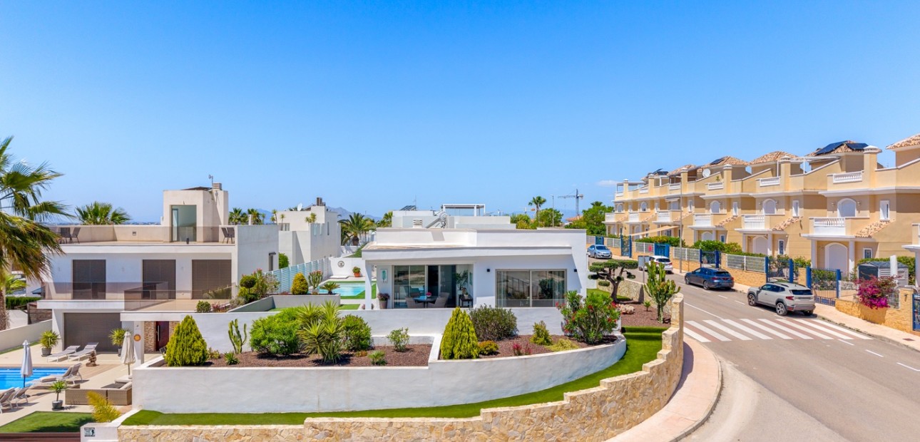 Sale - Detached Villa -
La Marina - La Marina - Urbanization