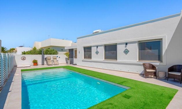 Sale - Detached Villa -
La Marina - La Marina - Urbanization