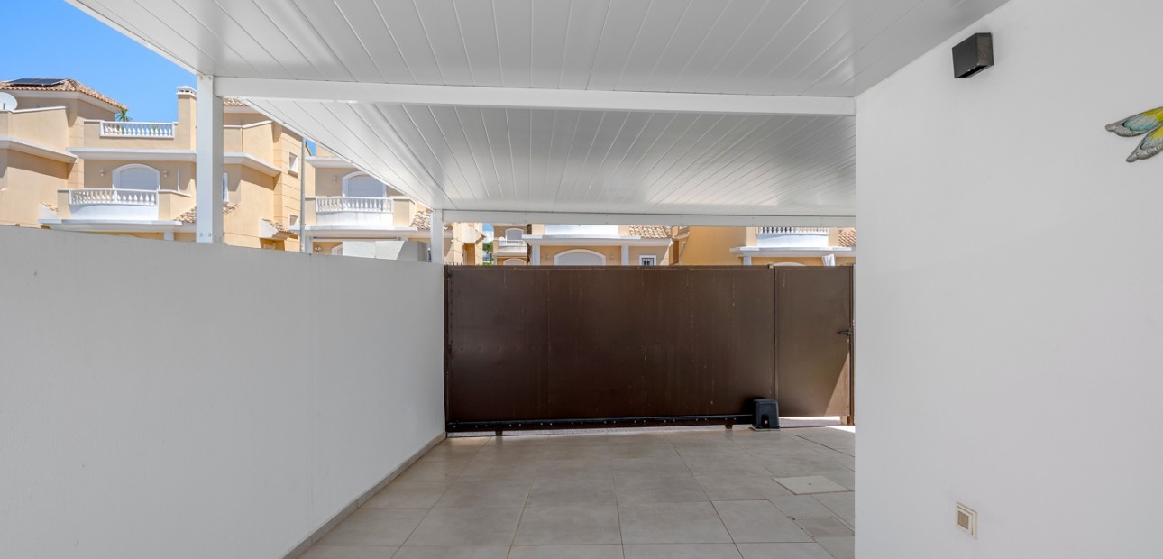 Sale - Detached Villa -
La Marina - La Marina - Urbanization