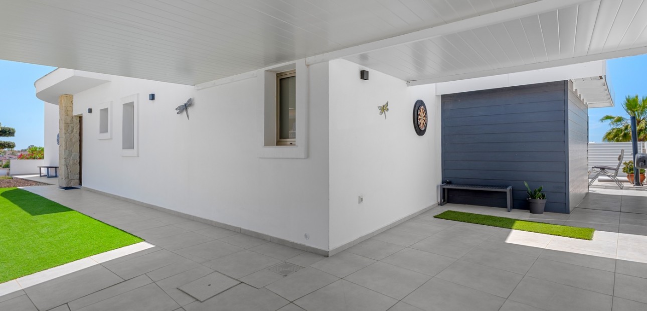Sale - Detached Villa -
La Marina - La Marina - Urbanization