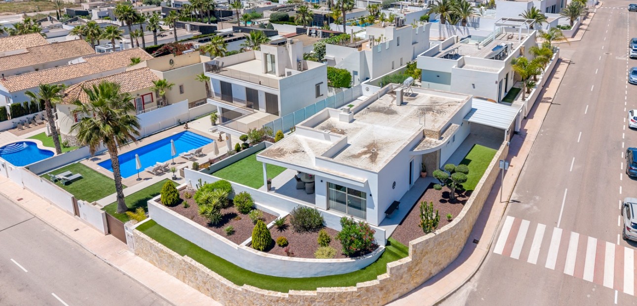 Sale - Detached Villa -
La Marina - La Marina - Urbanization