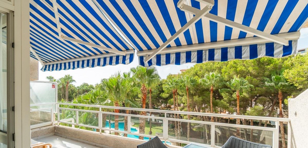 Sale - Apartment / flat -
Orihuela Costa - Campoamor