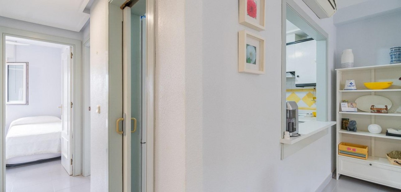 Sale - Apartment / flat -
Orihuela Costa - Campoamor