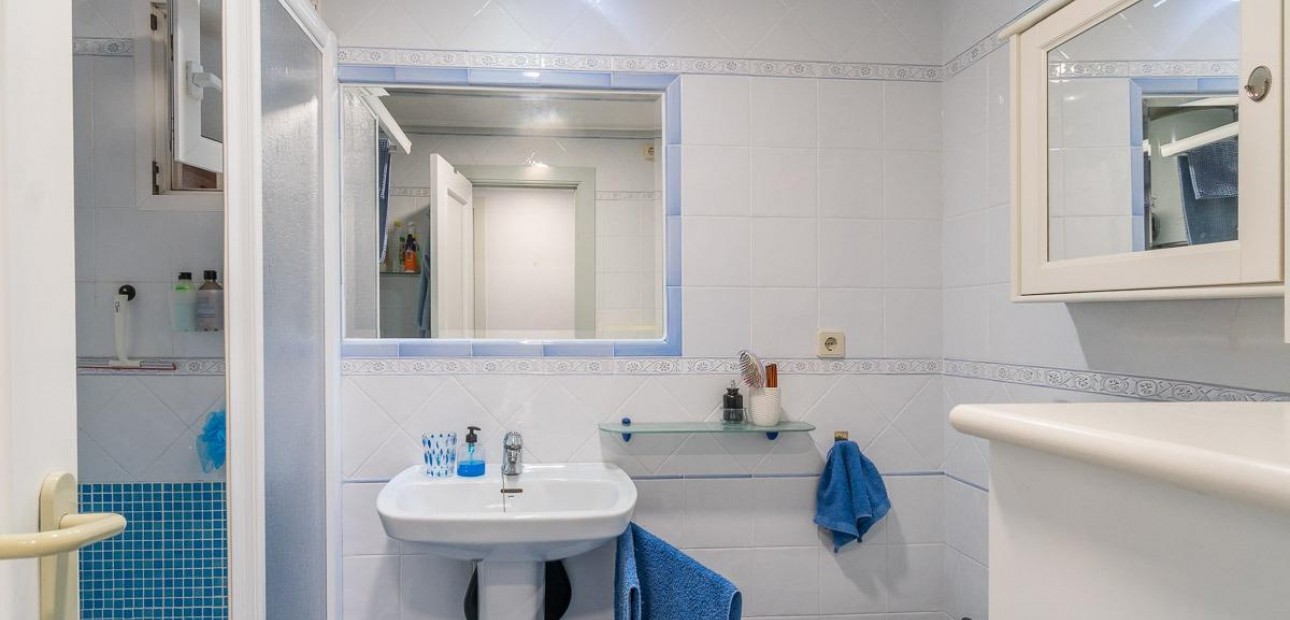 Sale - Apartment / flat -
Orihuela Costa - Campoamor