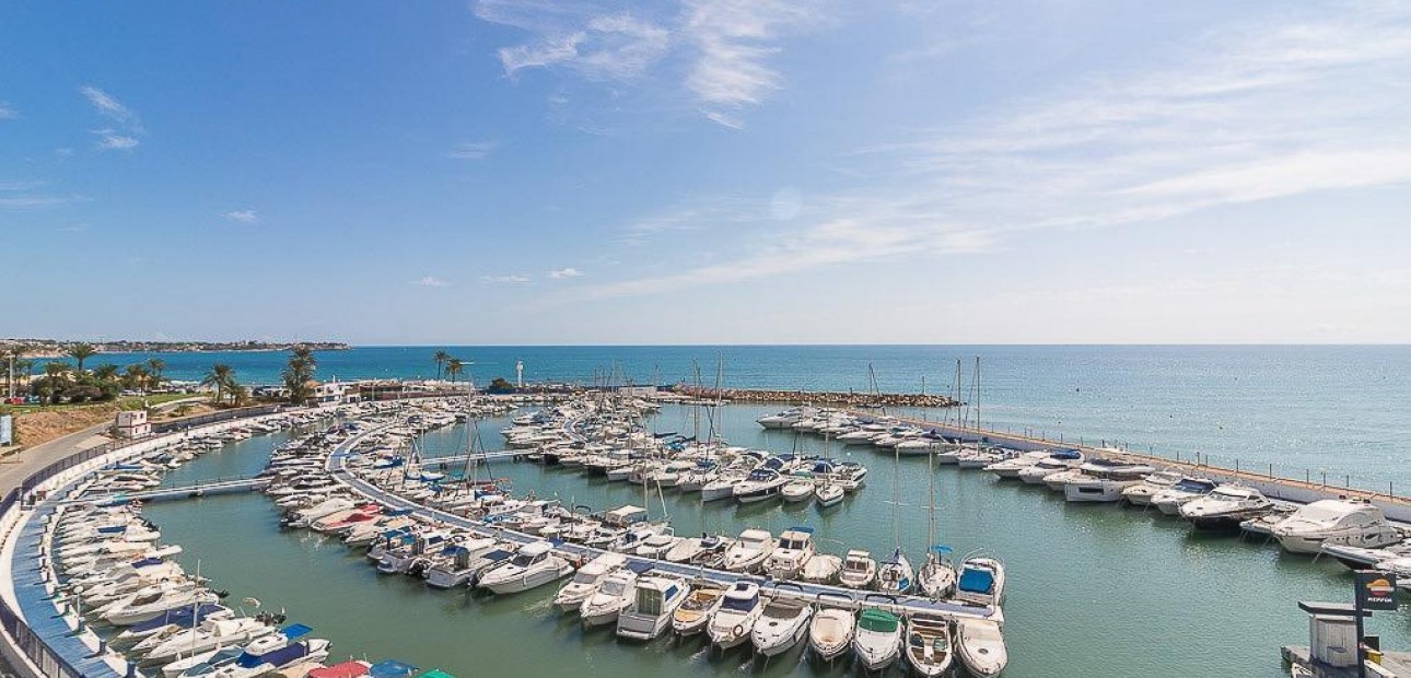 Sale - Apartment / flat -
Orihuela Costa - Campoamor