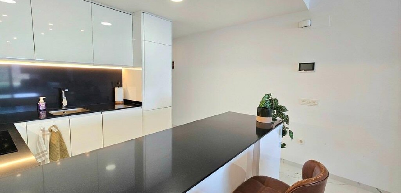 Sale - Apartment / flat -
Gran alacant - Monte y Mar
