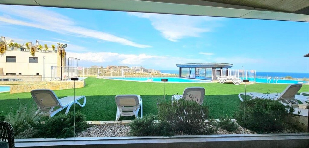 Sale - Apartment / flat -
Gran alacant - Monte y Mar