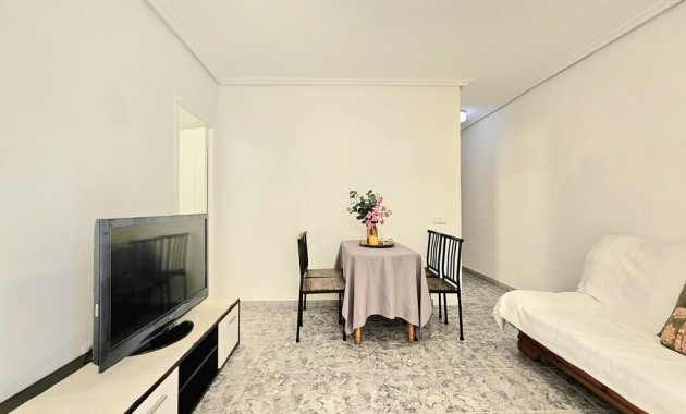 Sale - Apartment / flat -
Torrevieja - Playa de los locos