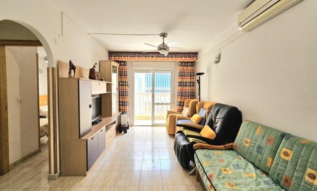 Sale - Apartment / flat -
Torrevieja - Playa de los locos