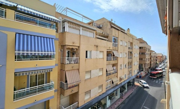 Sale - Apartment / flat -
Torrevieja - Playa de los locos