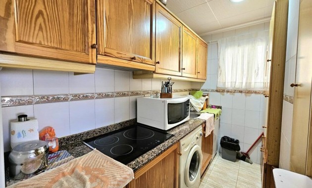 Sale - Apartment / flat -
Torrevieja - Playa de los locos