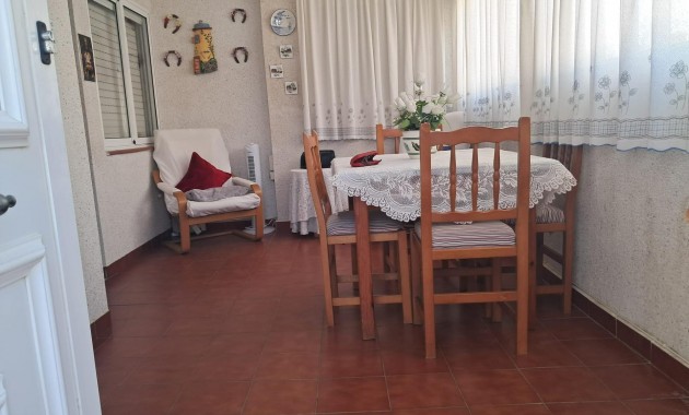 Sale - Bungalow -
Torrevieja - Playa de los Naufragos