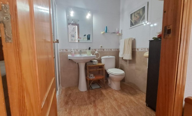 Sale - Bungalow -
Torrevieja - Playa de los Naufragos