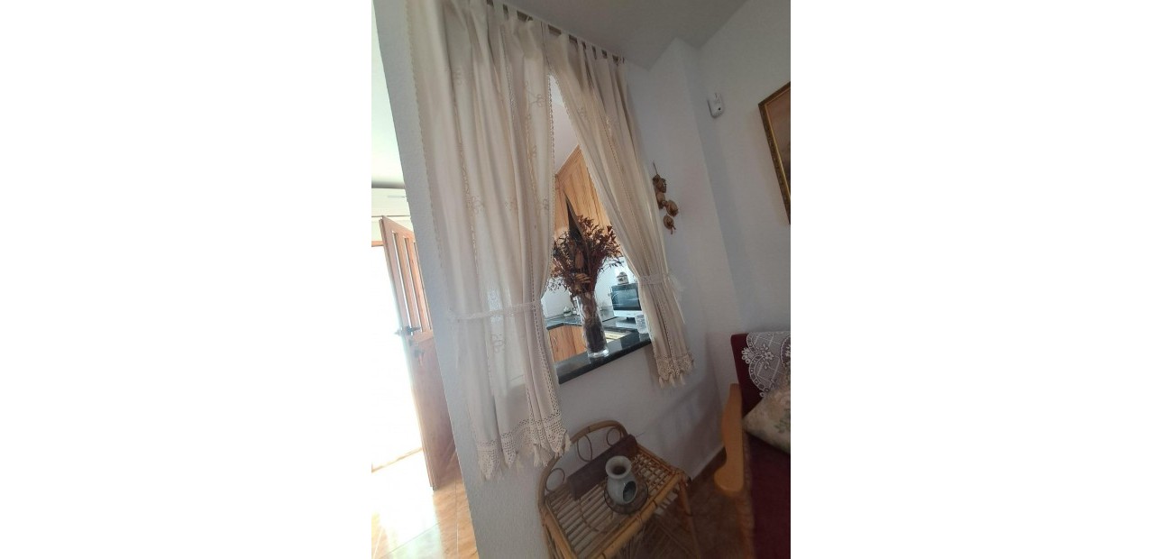 Sale - Bungalow -
Torrevieja - Playa de los Naufragos