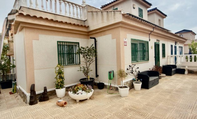 Sale - Quad -
Algorfa - Lo Crispin