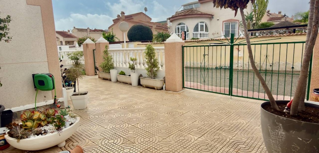 Sale - Quad -
Algorfa - Lo Crispin