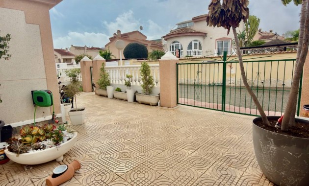 Sale - Quad -
Algorfa - Lo Crispin