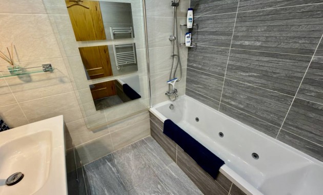 Sale - Apartment / flat -
Almoradí - centro