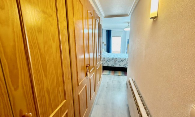 Sale - Apartment / flat -
Almoradí - centro