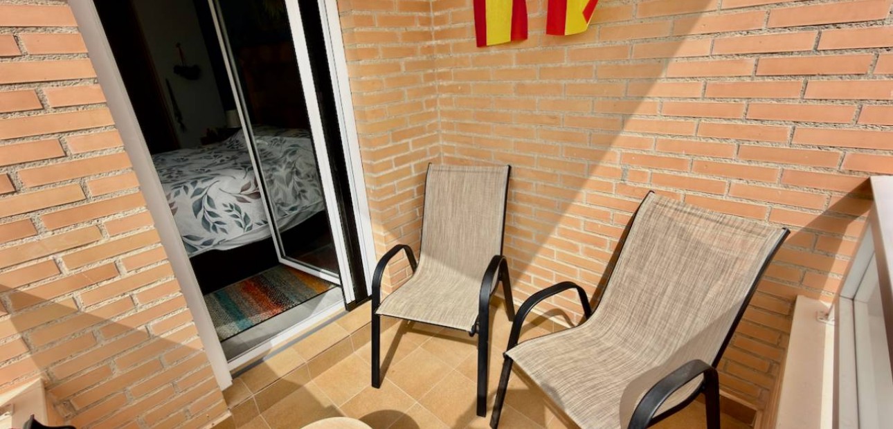 Sale - Apartment / flat -
Almoradí - centro