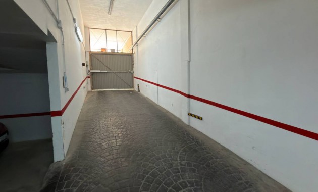 Sale - Apartment / flat -
Almoradí - centro