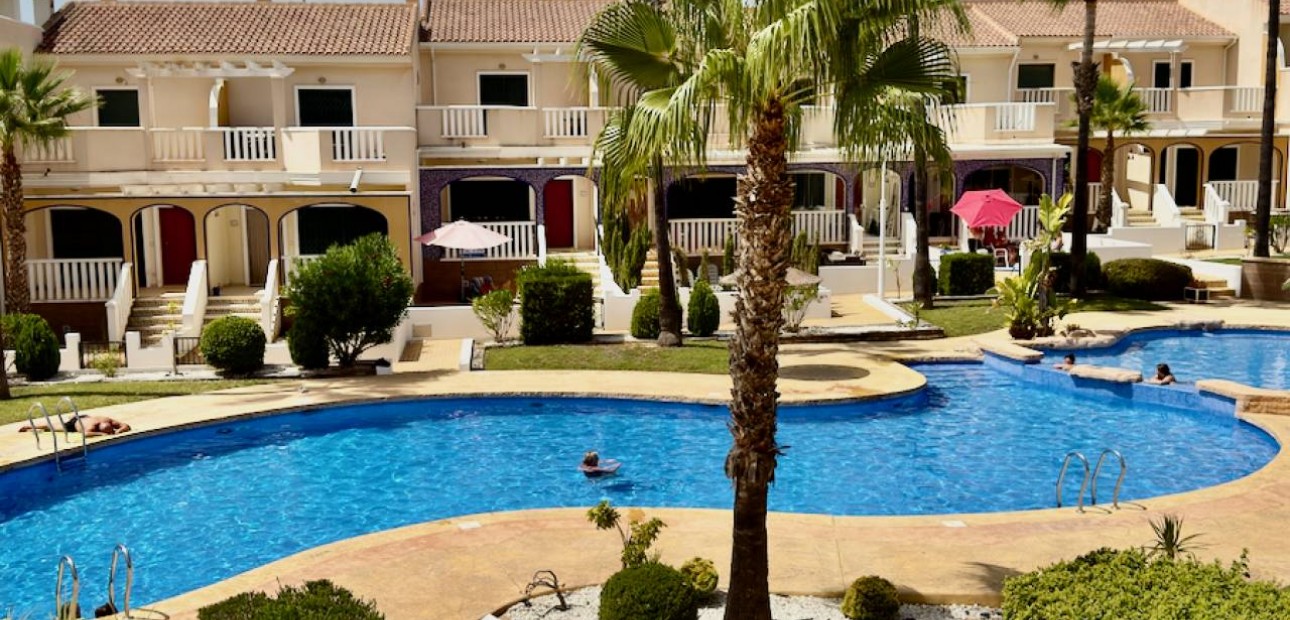 Sale - Villa -
Ciudad Quesada - Rojales