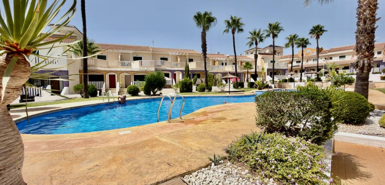 Sale - Villa -
Ciudad Quesada - Rojales