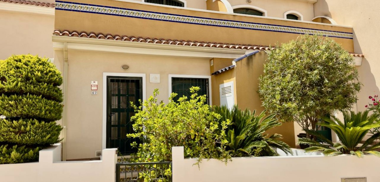 Sale - Villa -
Ciudad Quesada - Rojales