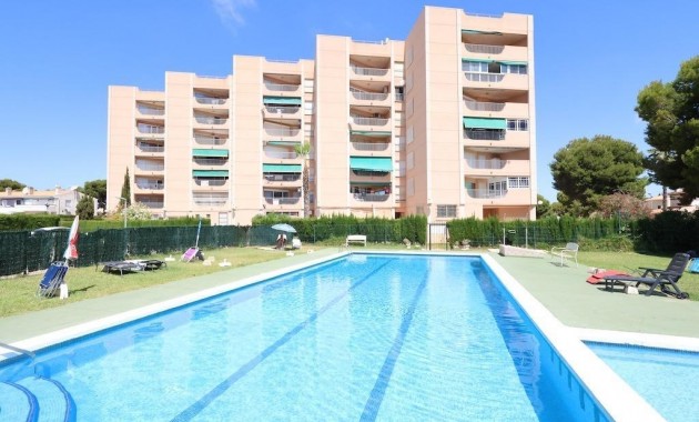 Sale - Apartment / flat -
Orihuela Costa - La Zenia