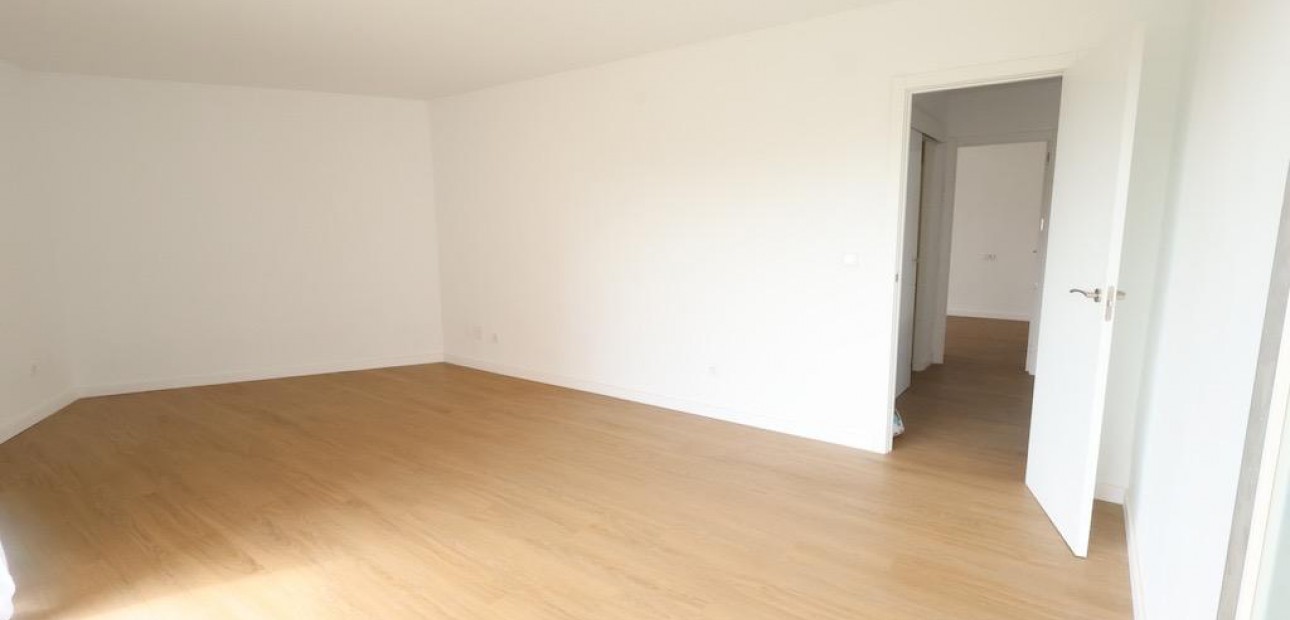Sale - Apartment / flat -
Orihuela Costa - La Zenia