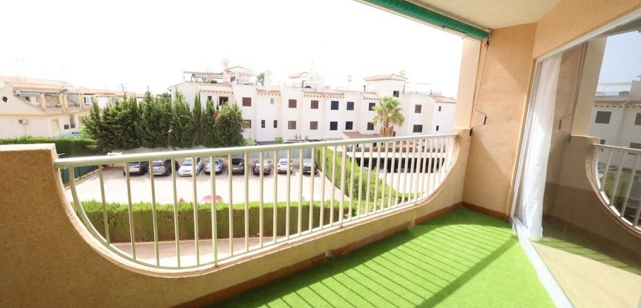 Sale - Apartment / flat -
Orihuela Costa - La Zenia