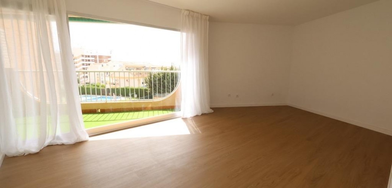 Sale - Apartment / flat -
Orihuela Costa - La Zenia