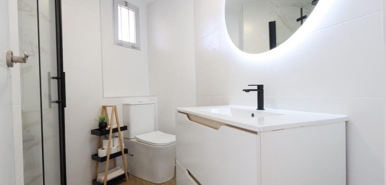 Sale - Apartment / flat -
Orihuela Costa - La Zenia