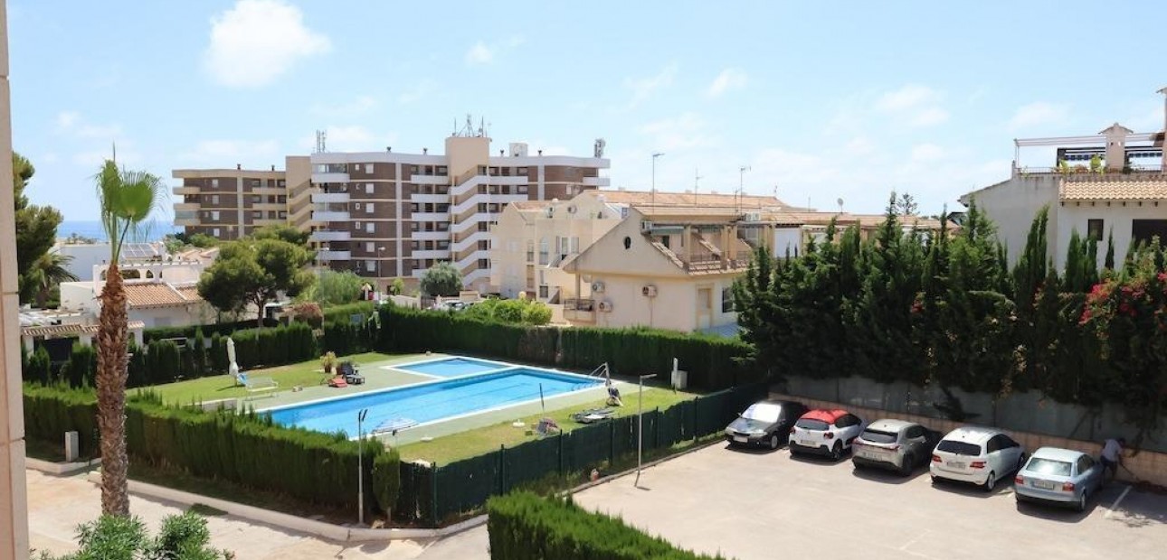 Sale - Apartment / flat -
Orihuela Costa - La Zenia